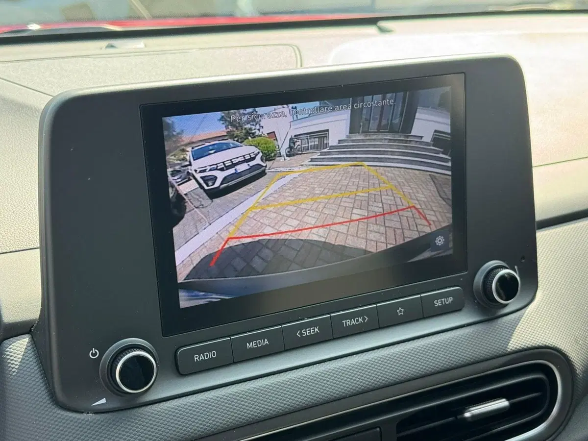 Hyundai Kona usata a Pavia (13)