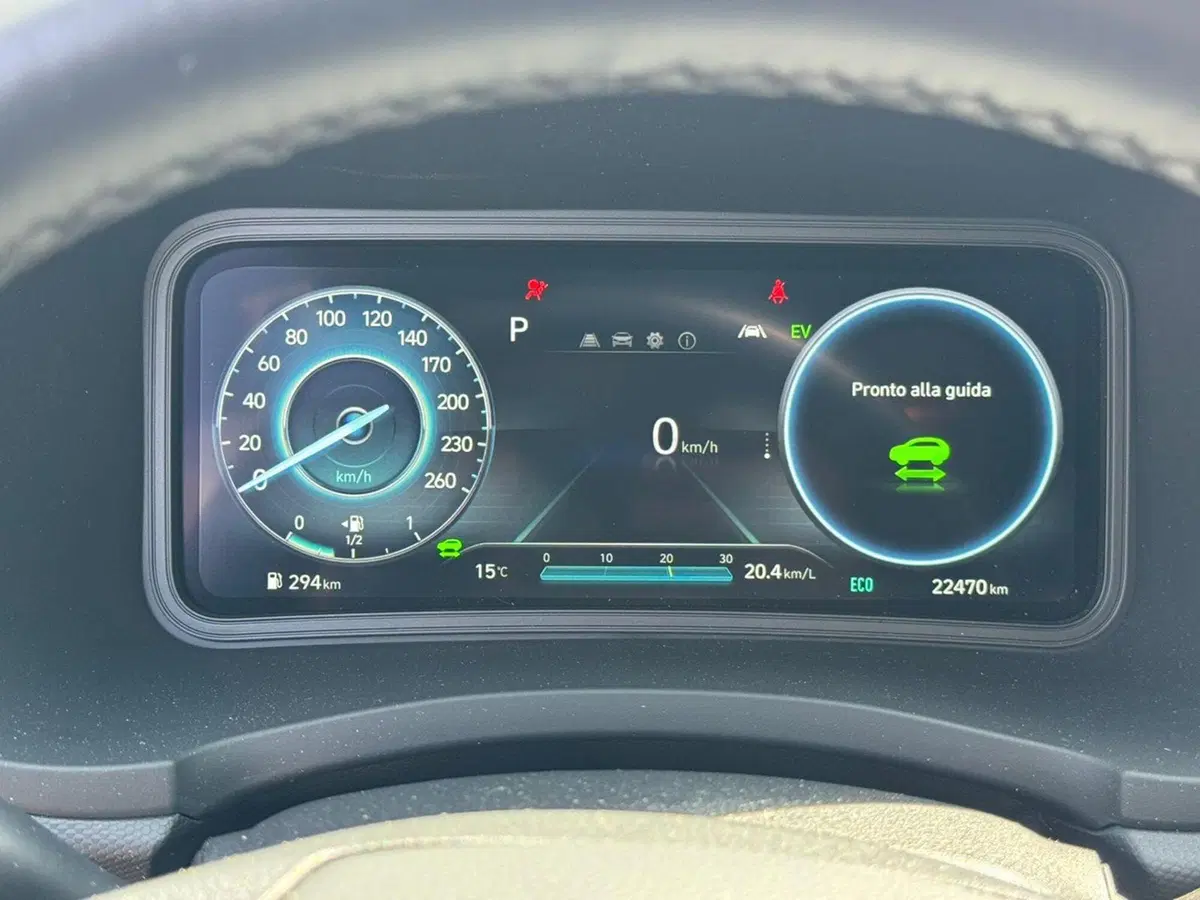 Hyundai Kona usata a Pavia (8)