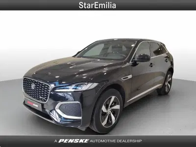 Jaguar F-Pace 2.0d i4 mhev R-Dynamic S 90th Anniversary Edition awd 163cv auto del 2024 usata a Ferrara