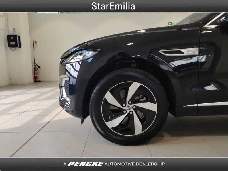 Jaguar F-Pace usata a Ferrara (7)