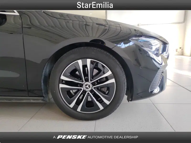 Mercedes-Benz CLA Shooting Brake usata a Bologna (8)