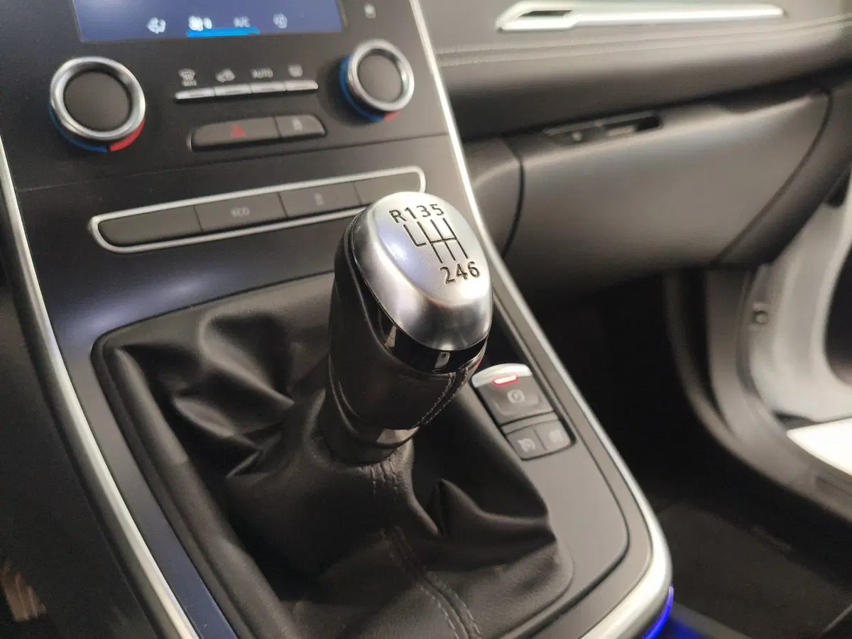 Renault Grand Scénic usata a Brescia (16)