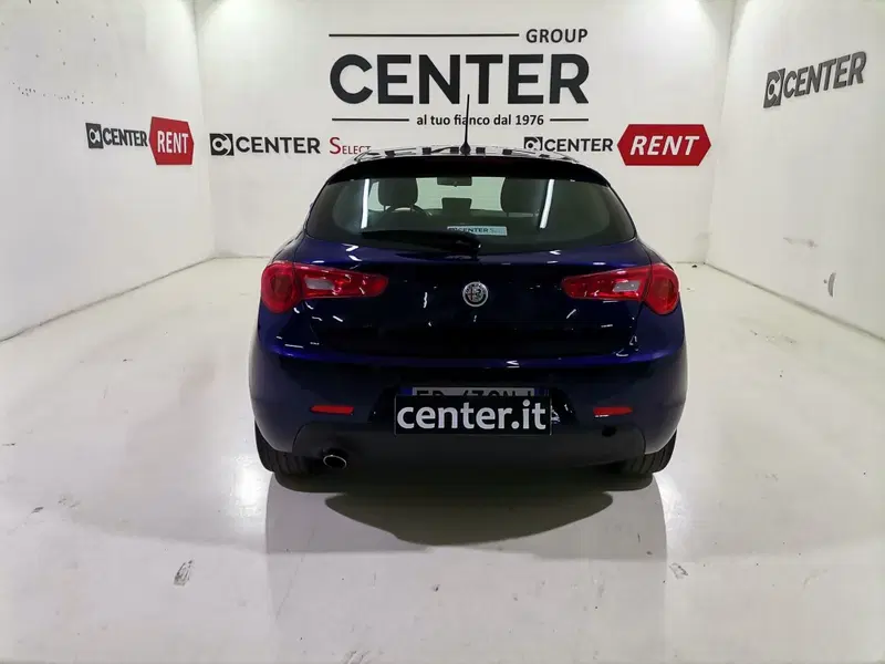 Alfa Romeo Giulietta usata a Salerno (5)