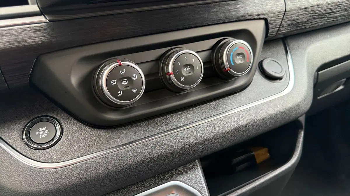 Renault Trafic nuova a Treviso (9)