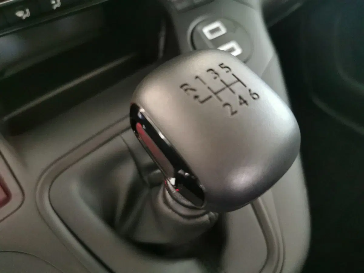 Opel Combo Furgone nuova a Taranto (13)