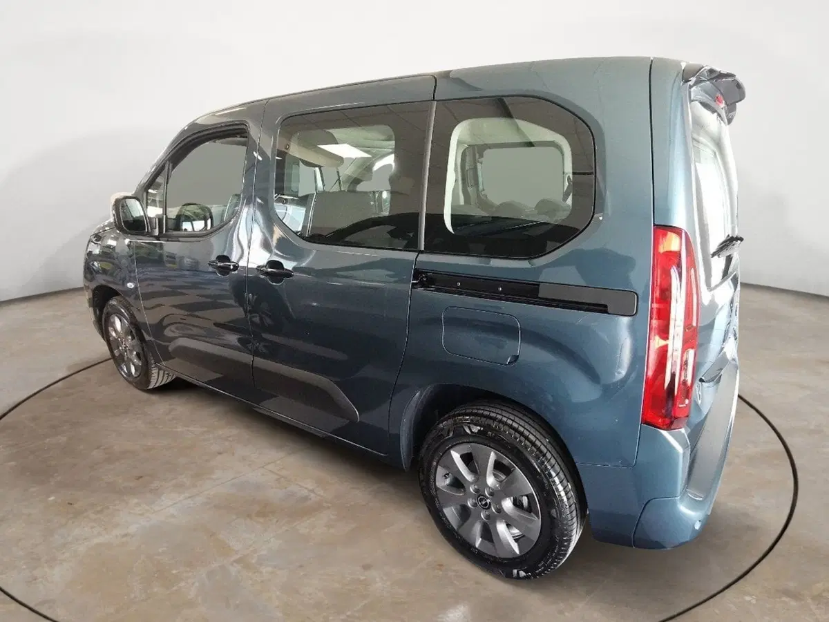 Opel Combo Furgone nuova a Taranto (2)