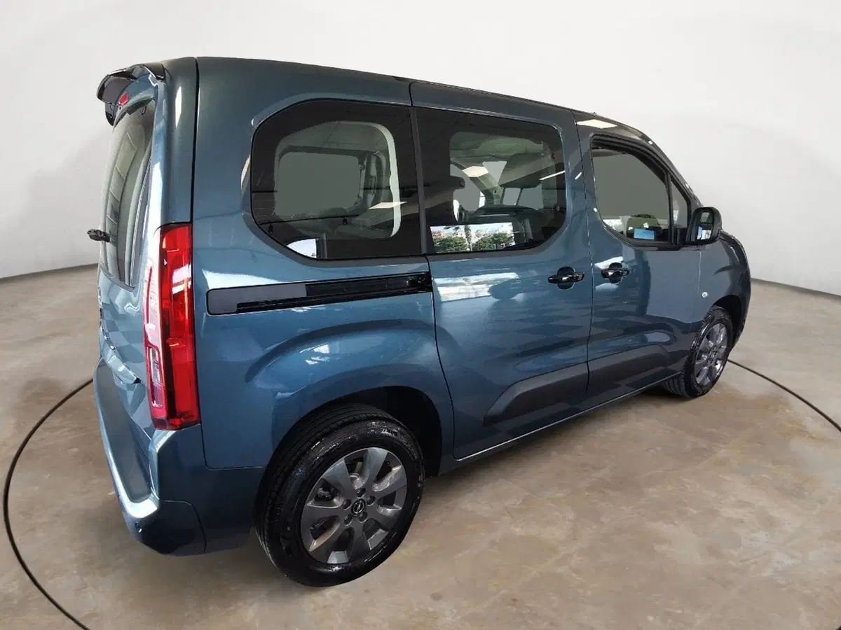 Opel Combo Furgone nuova a Taranto (4)