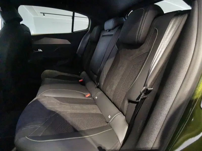 Peugeot 408 nuova a Taranto (12)