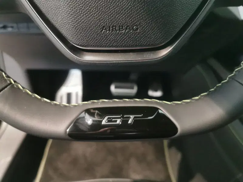 Peugeot 408 nuova a Taranto (13)