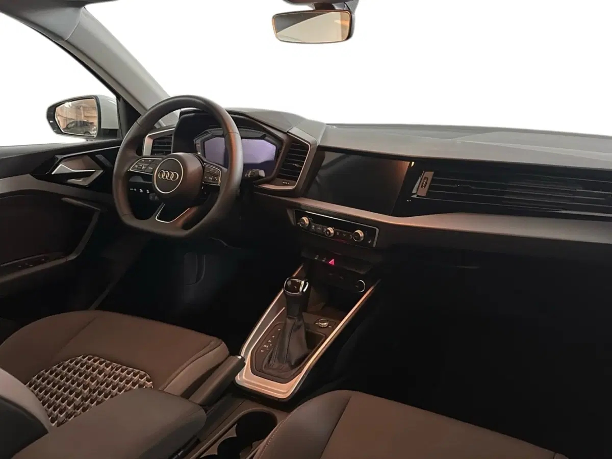 Audi A1 Sportback usata a Caserta (10)