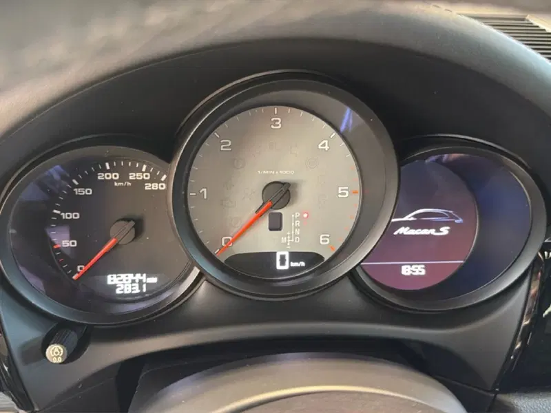 Porsche Macan usata a Napoli (8)