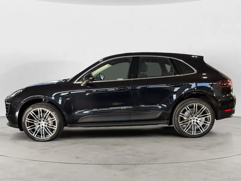Porsche Macan usata a Napoli (4)