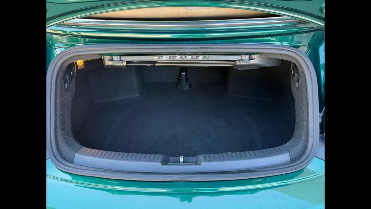 Volkswagen Maggiolino Cabrio usata a Palermo (16)