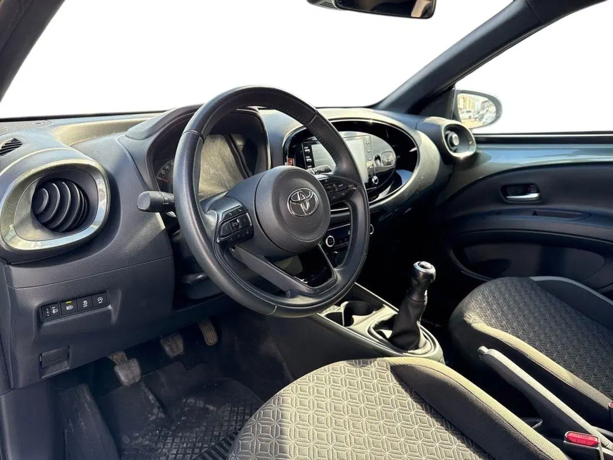 Toyota Aygo X usata a Palermo (7)