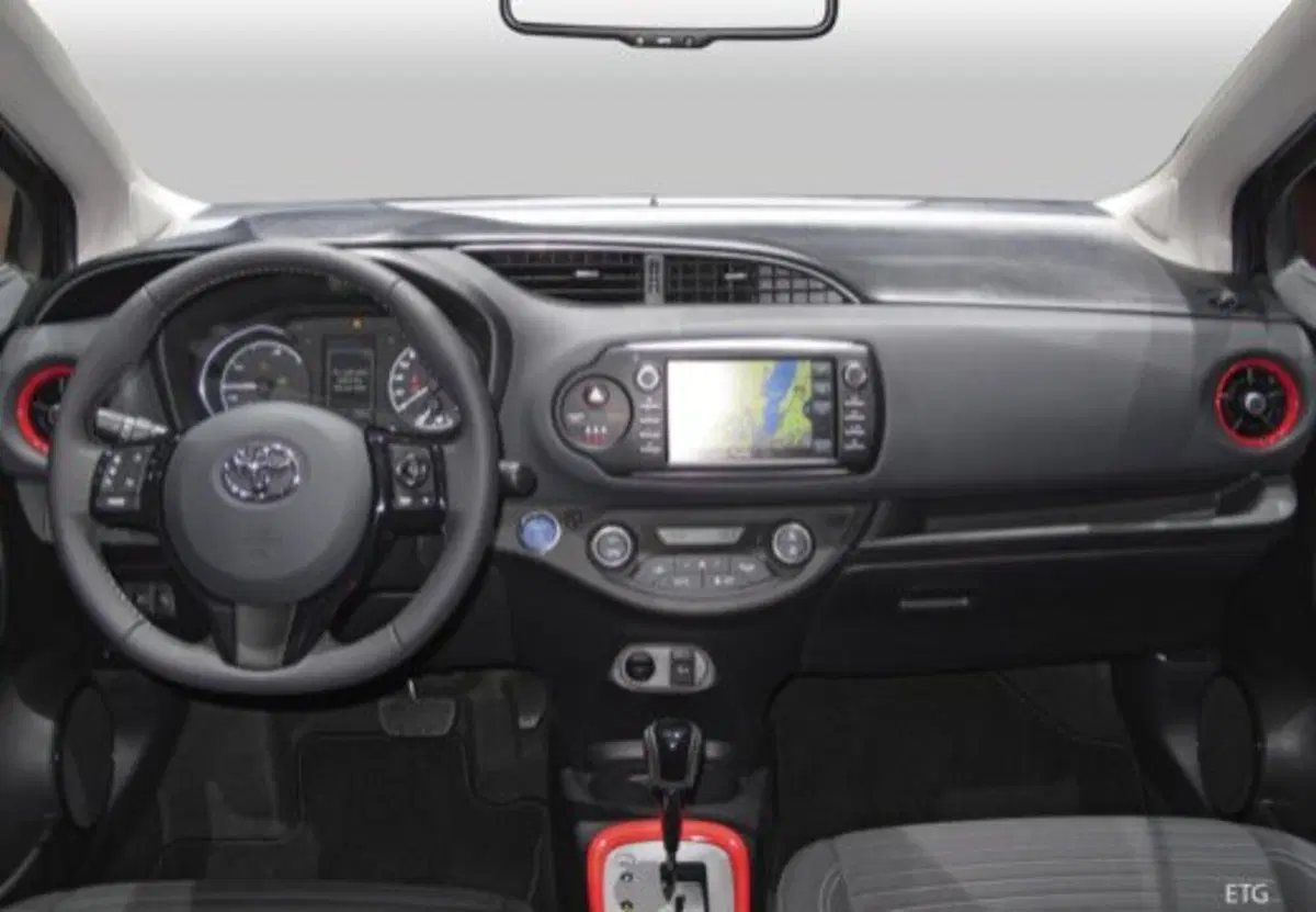 Toyota Yaris usata a Palermo (18)