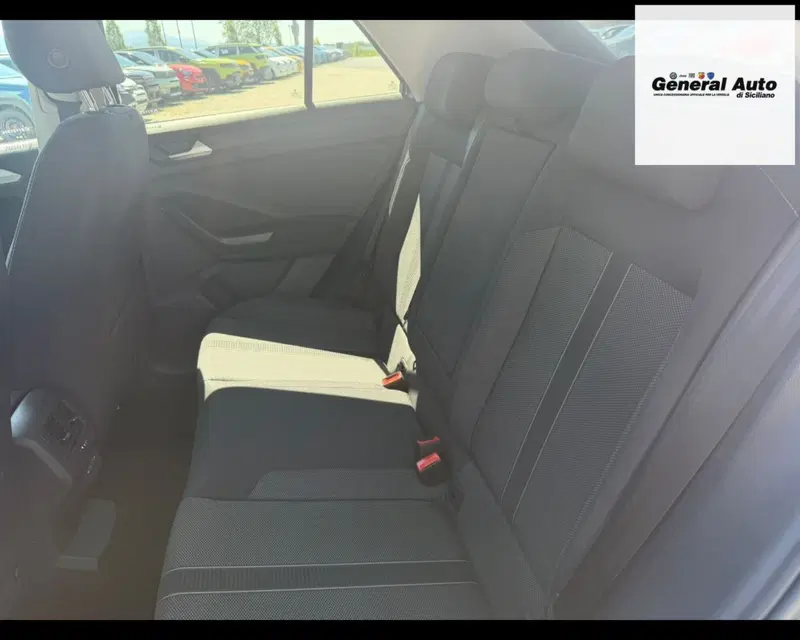 Volkswagen T-Roc usata a Lucca (18)