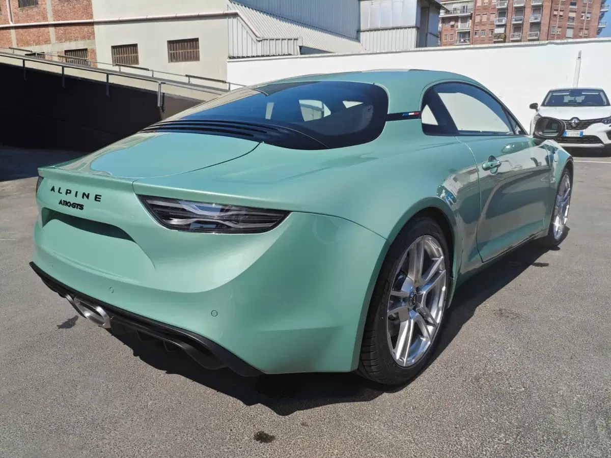 Alpine A110 nuova a Torino (3)