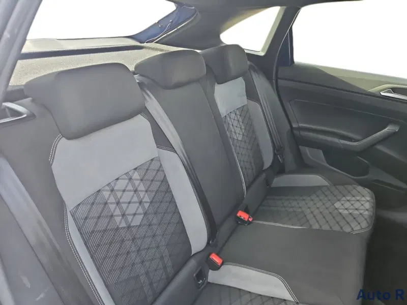 Volkswagen Taigo usata a Potenza (9)
