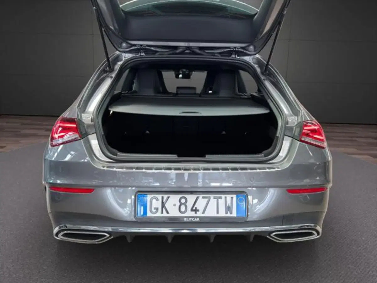 Mercedes-Benz CLA Shooting Brake usata a Milano (15)
