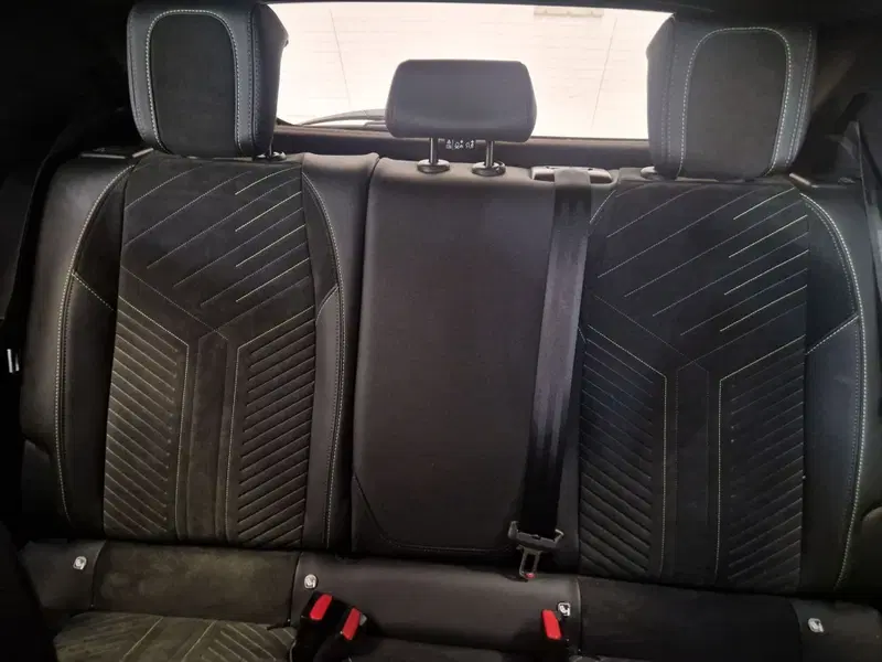 Peugeot 208 usata a Varese (7)