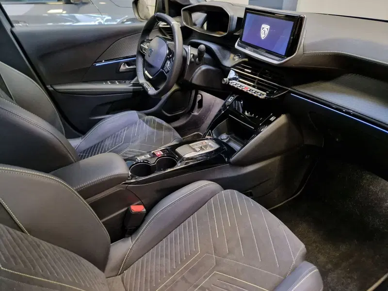 Peugeot 208 usata a Varese (8)
