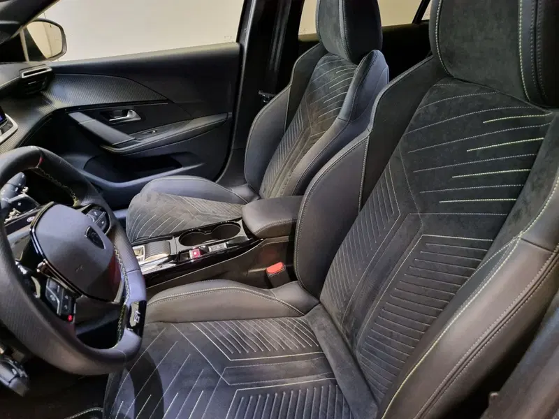 Peugeot 208 usata a Varese (9)
