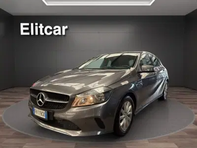 Mercedes-Benz Classe A 180 Executive del 2015 usata a Magenta