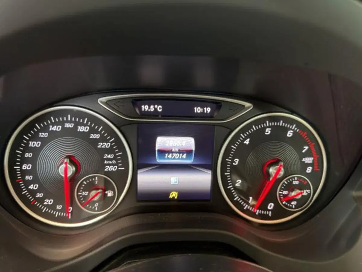 Mercedes-Benz Classe A usata a Milano (13)
