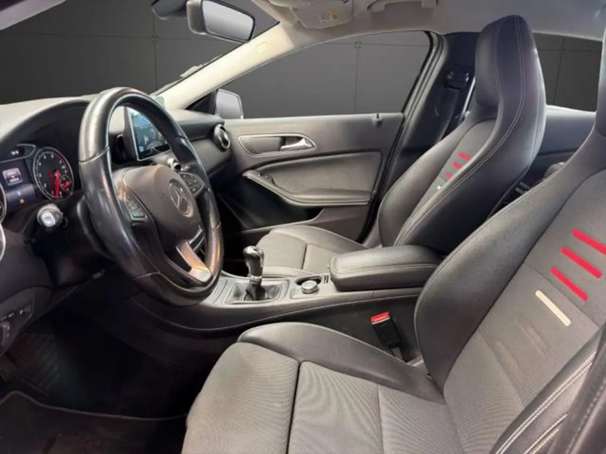 Mercedes-Benz Classe A usata a Milano (7)