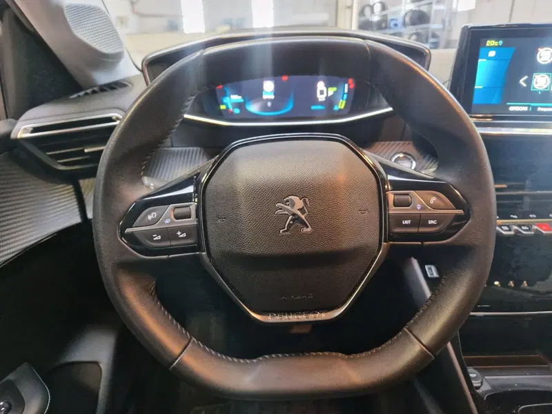 Peugeot 208 usata a Varese (10)