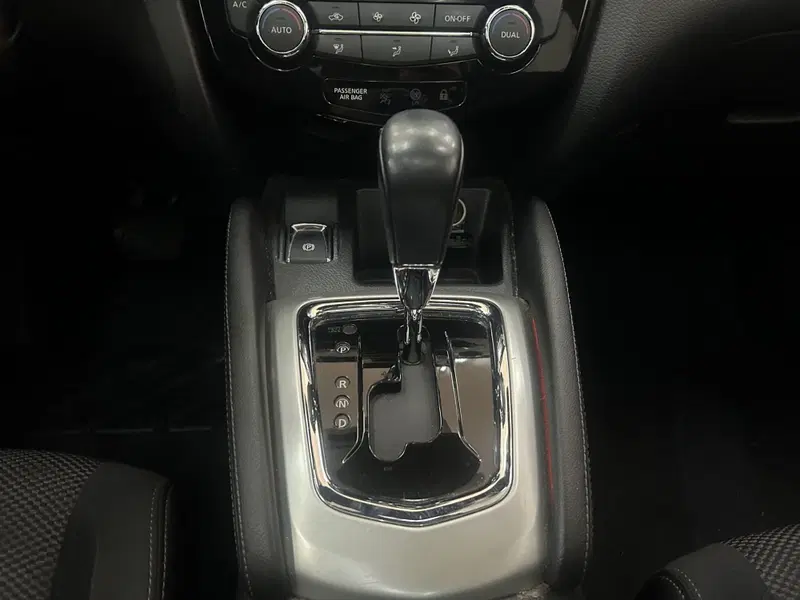 Nissan Qashqai usata a Bari (19)
