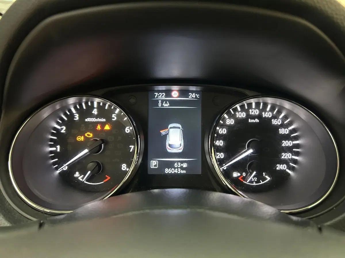 Nissan Qashqai usata a Bari (20)
