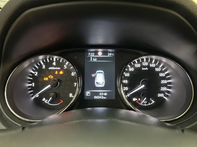 Nissan Qashqai usata a Bari (20)