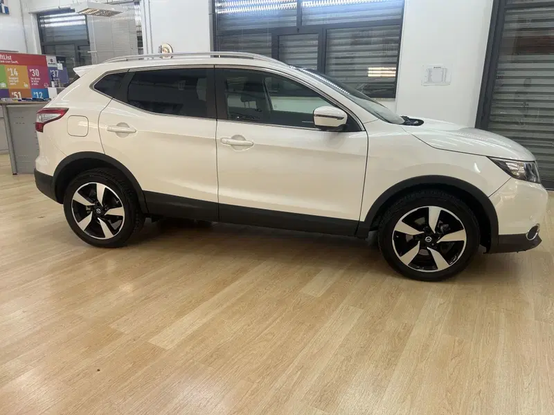 Nissan Qashqai usata a Bari (4)