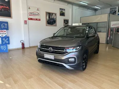 Volkswagen T-Cross 1.0 TSI 110 CV DSG Style del 2021 usata a Bari