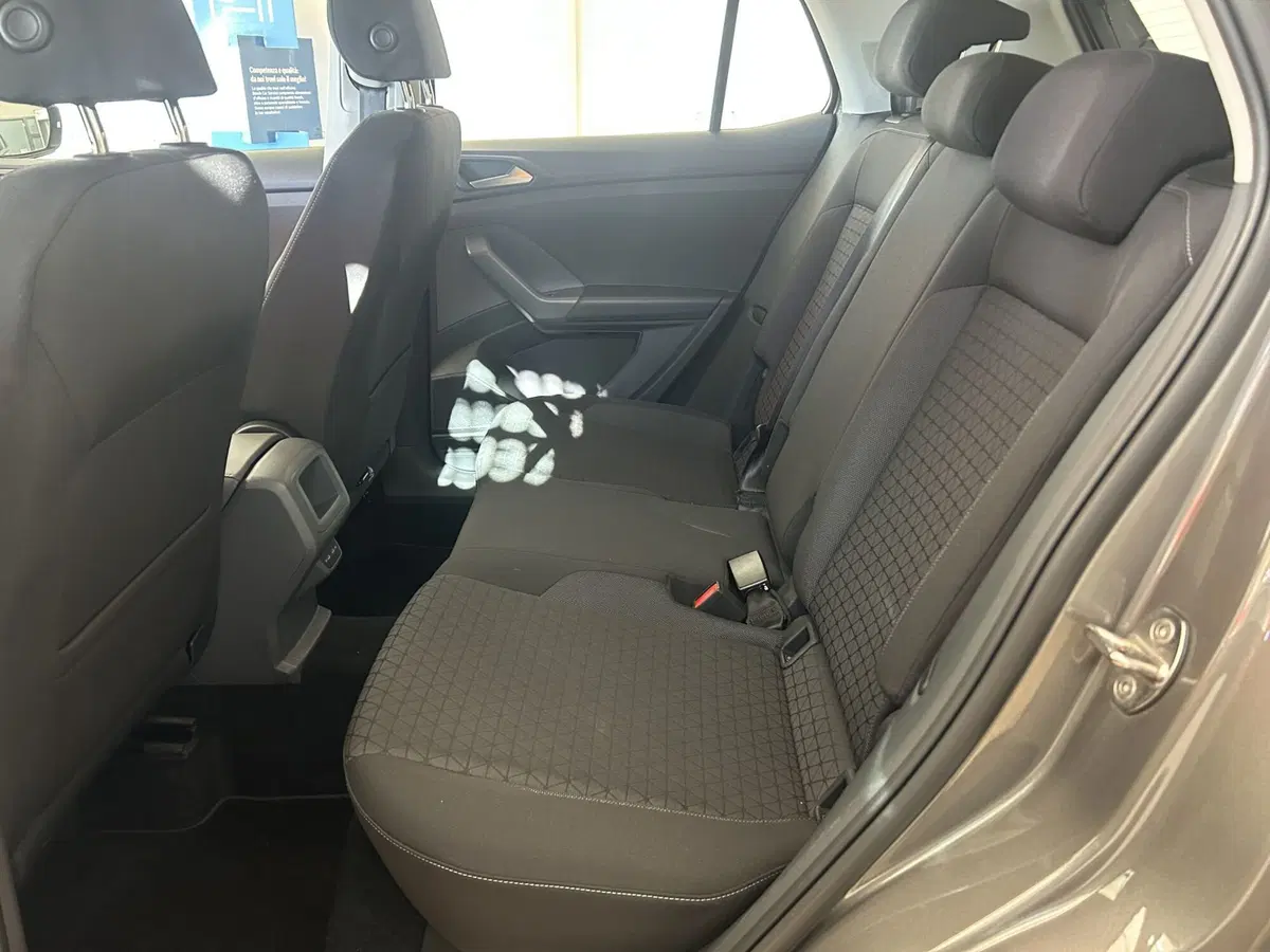 Volkswagen T-Cross usata a Bari (12)