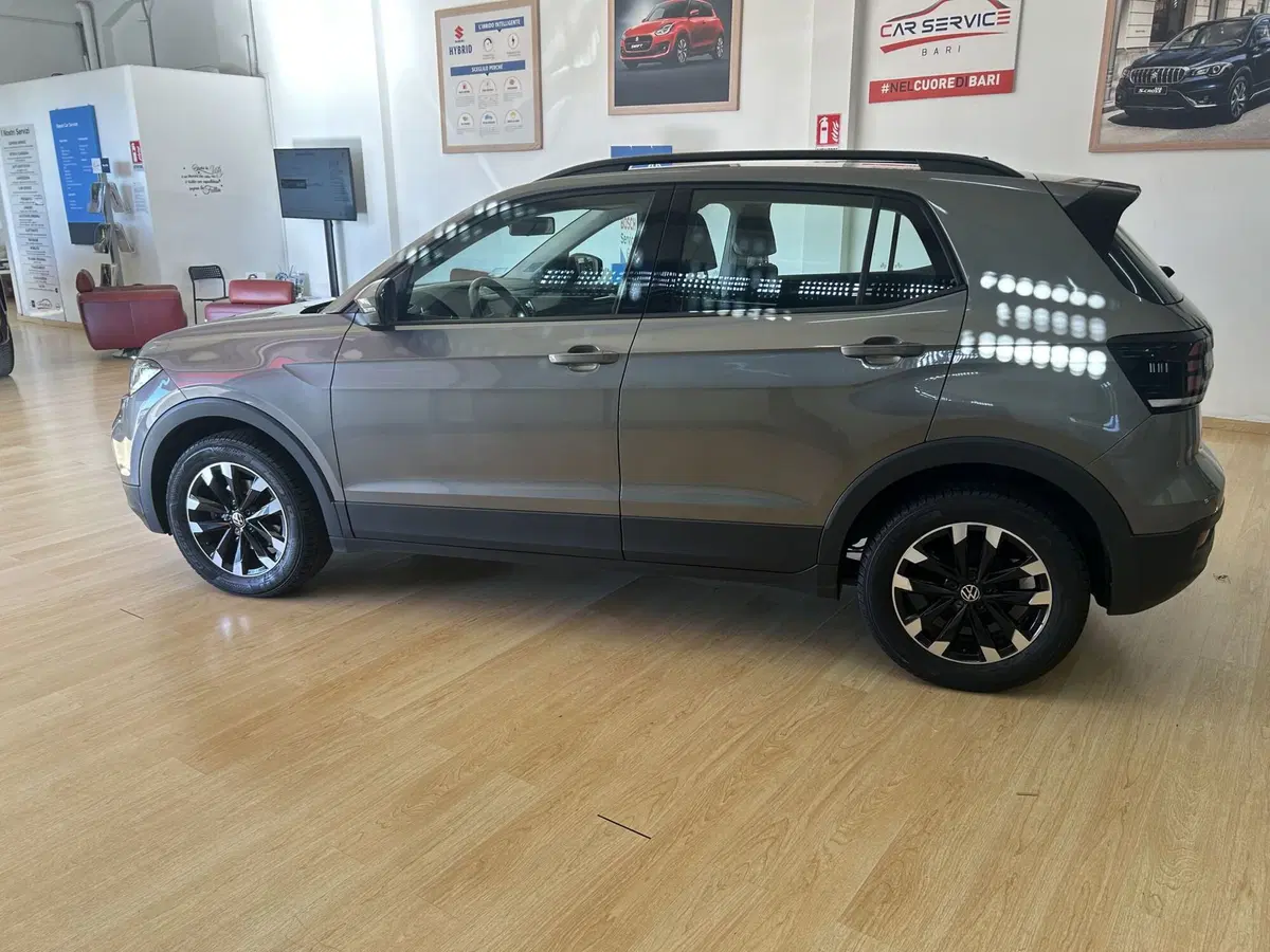 Volkswagen T-Cross usata a Bari (8)