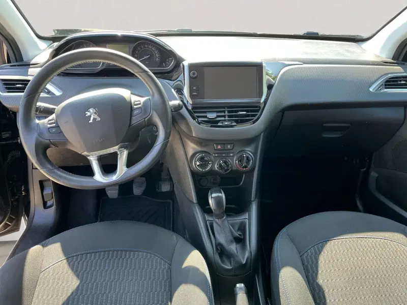 Peugeot 208 usata a Modena (12)