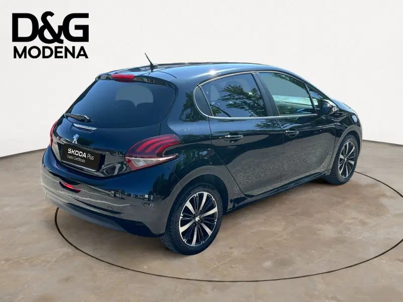 Peugeot 208 usata a Modena (5)