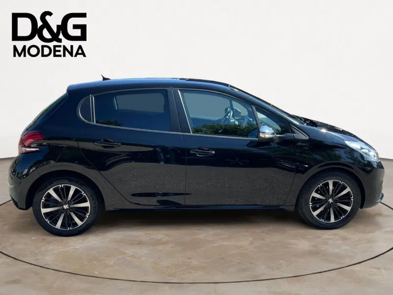 Peugeot 208 usata a Modena (6)