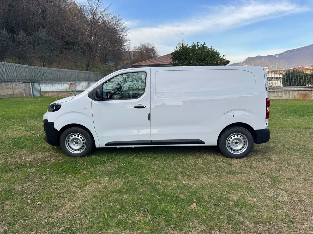 Fiat Scudo Furgone nuova a Salerno (10)