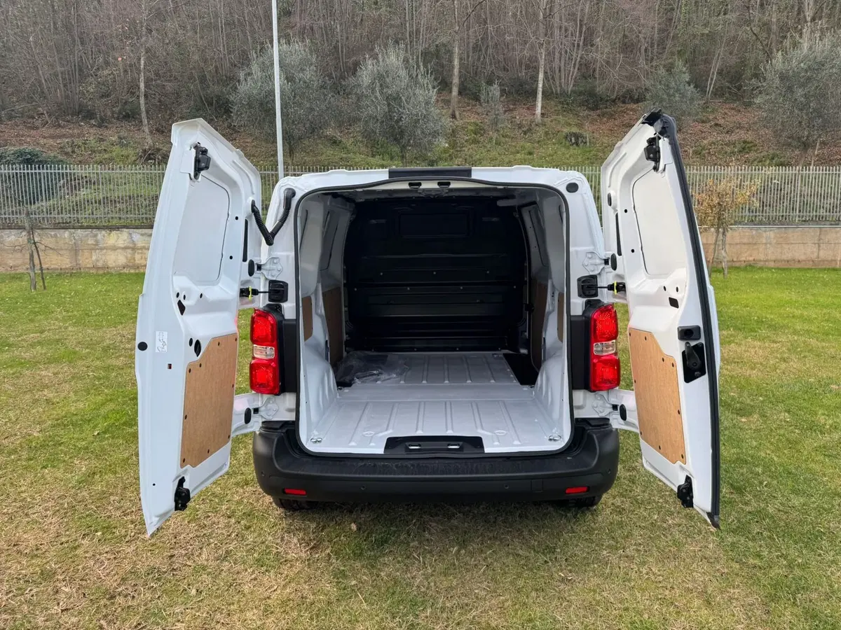 Fiat Scudo Furgone nuova a Salerno (13)