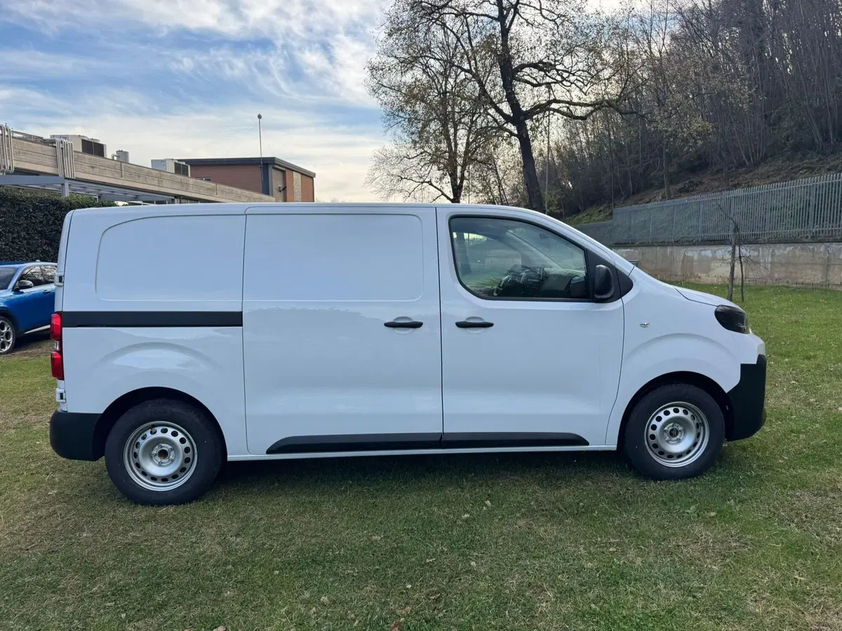 Fiat Scudo Furgone nuova a Salerno (15)