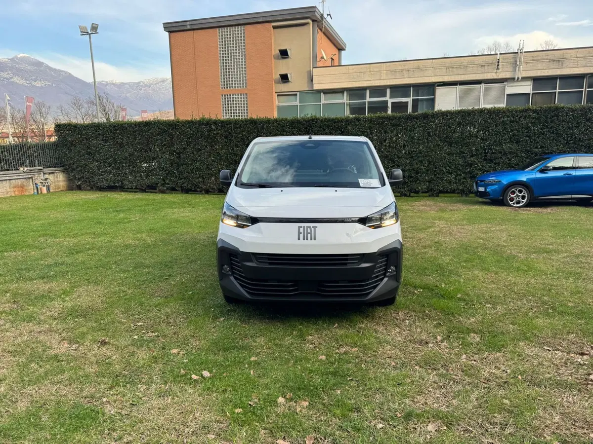 Fiat Scudo Furgone nuova a Salerno (9)