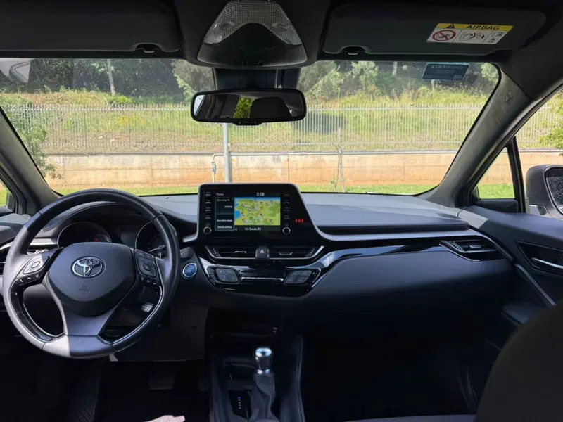 Toyota Toyota C-HR usata a Salerno (5)