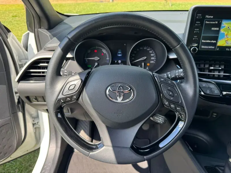 Toyota Toyota C-HR usata a Salerno (6)