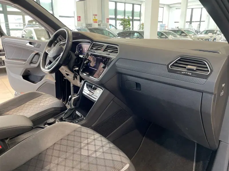 Volkswagen Tiguan usata a Prato (18)