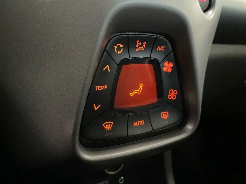 Toyota Aygo usata a Prato (15)