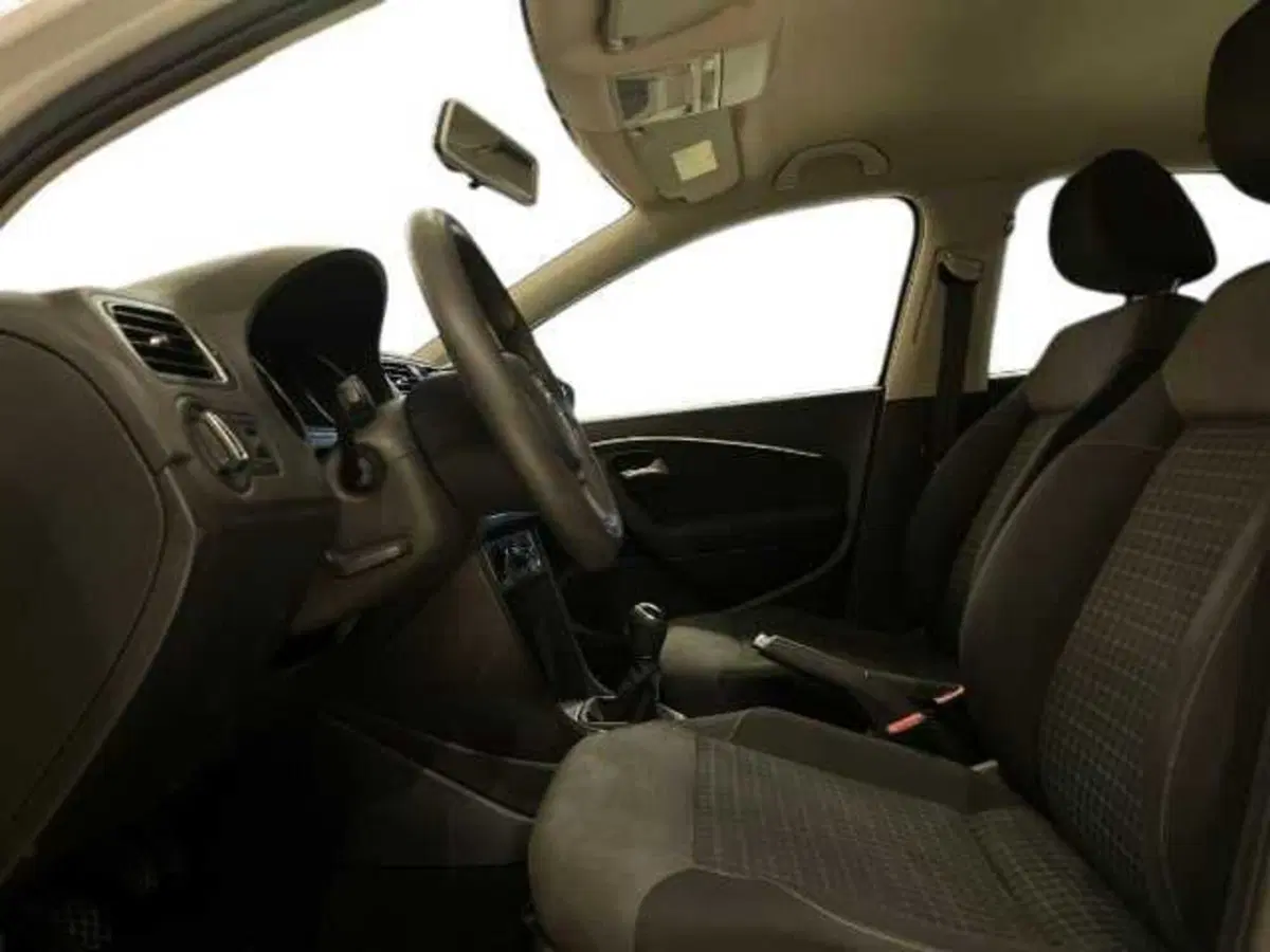 Volkswagen Polo usata a Prato (9)