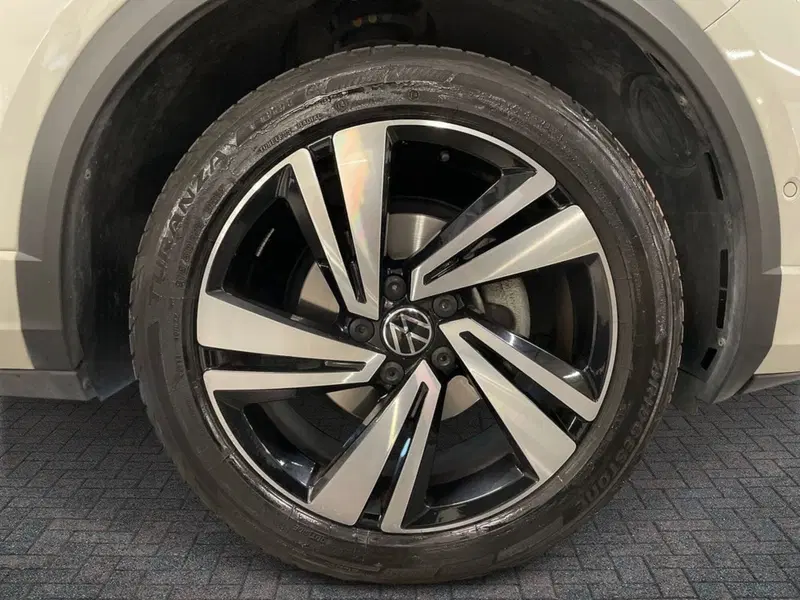 Volkswagen T-Roc usata a Prato (6)